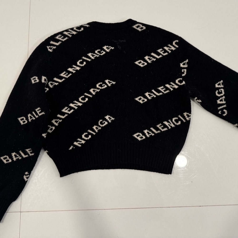 Balenciaga Black and White Logo Sweater size women medium